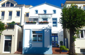 Haus der kurzen Wege, Warnemünde